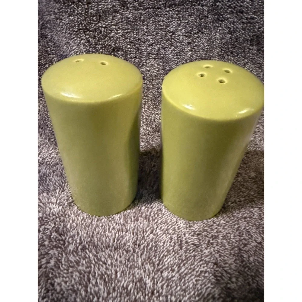 Vintage Ceramic Mushroom Salt And‎ Pepper Shaker Set Made in USA